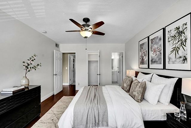 2230 NE 56th Place 223, Fort Lauderdale, FL 33308