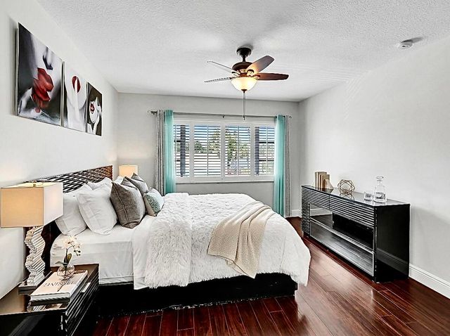 2230 NE 56th Place 223, Fort Lauderdale, FL 33308