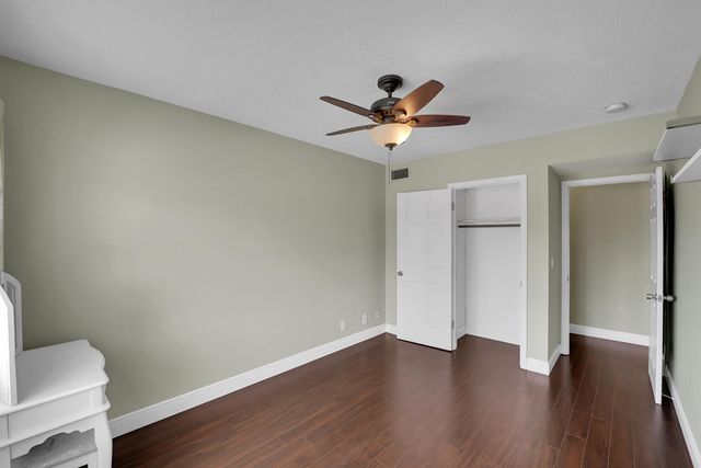 2230 NE 56th Place 223, Fort Lauderdale, FL 33308