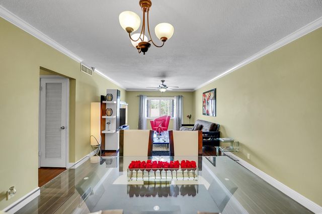 2230 NE 56th Place 223, Fort Lauderdale, FL 33308