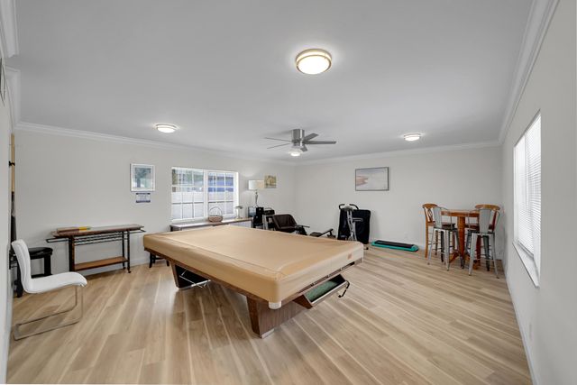 2230 NE 56th Place 223, Fort Lauderdale, FL 33308