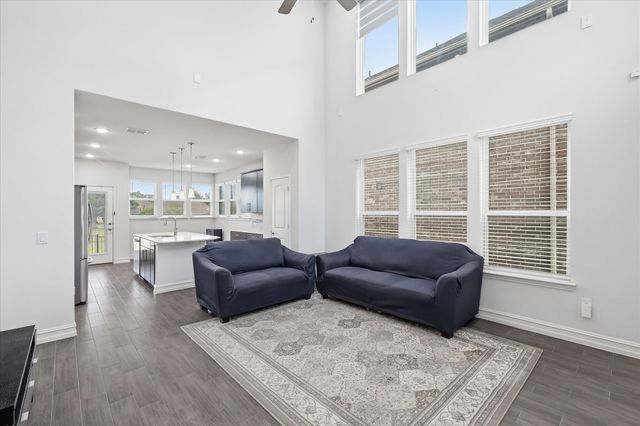 217 Jones Street, Irving, TX 75063