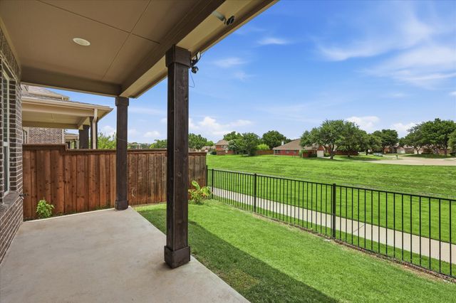 217 Jones Street, Irving, TX 75063