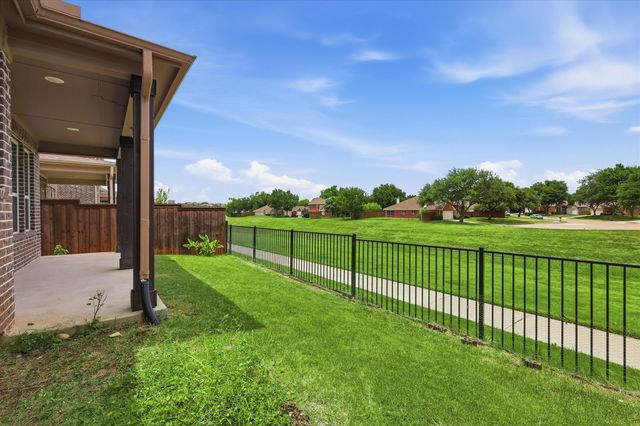217 Jones Street, Irving, TX 75063