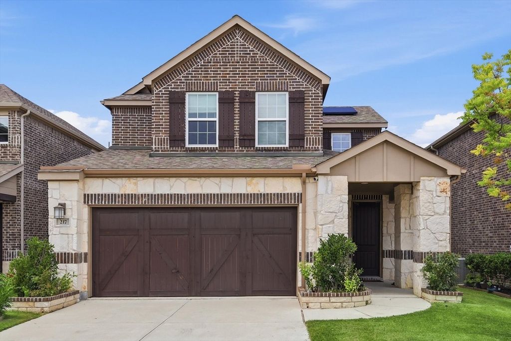 217 Jones Street, Irving, TX 75063