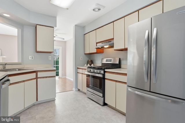 656 TOMLINSON LN, Yardley, PA 19067