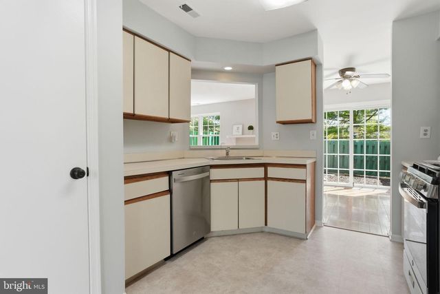 656 TOMLINSON LN, Yardley, PA 19067