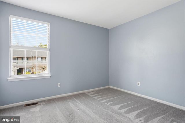 656 TOMLINSON LN, Yardley, PA 19067