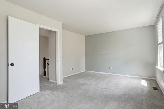 656 TOMLINSON LN, Yardley, PA 19067