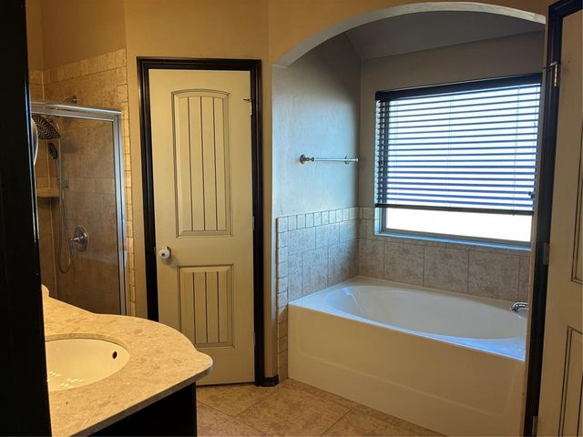 3205 San Juan Trail, Moore, OK 73160