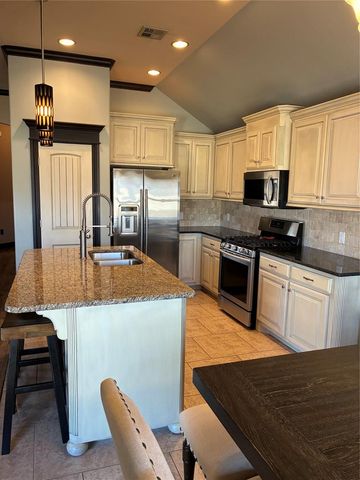 3205 San Juan Trail, Moore, OK 73160