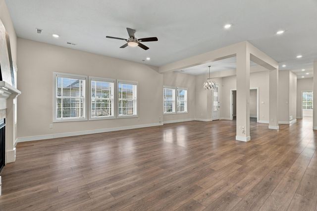 6306 MURANO WAY, Columbia, MO 65201