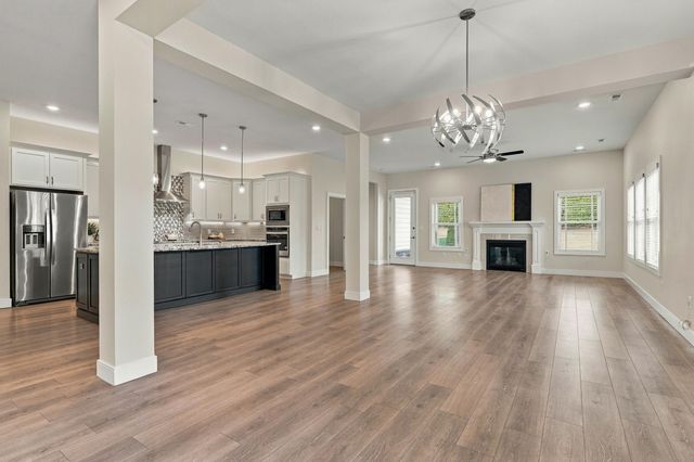 6306 MURANO WAY, Columbia, MO 65201