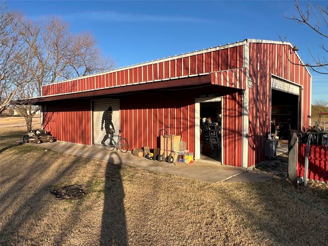 2408 Silver Maple Drive, St Paul, TX 75098