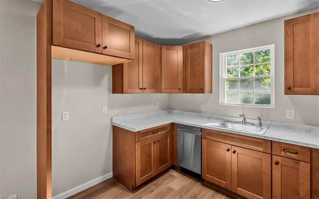 2607 Vickers Avenue, High Point, NC 27262