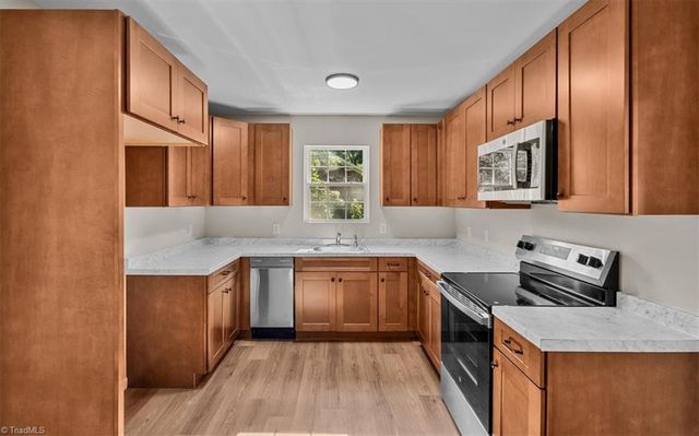 2607 Vickers Avenue, High Point, NC 27262