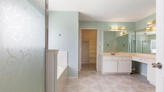 12422 Glenleigh Drive, Houston, TX 77014
