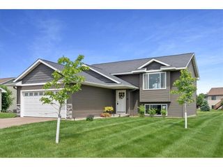 1272 Pheasant Run, New Richmond, WI 54017