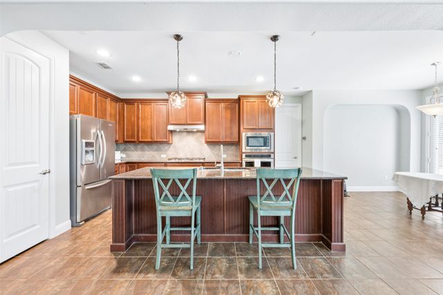 1374 Sandhurst Drive, Roanoke, TX 76262
