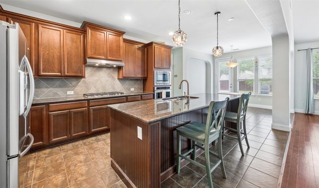 1374 Sandhurst Drive, Roanoke, TX 76262