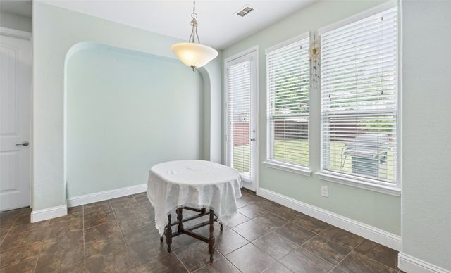 1374 Sandhurst Drive, Roanoke, TX 76262