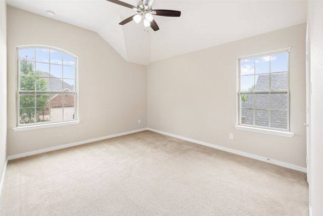 1374 Sandhurst Drive, Roanoke, TX 76262
