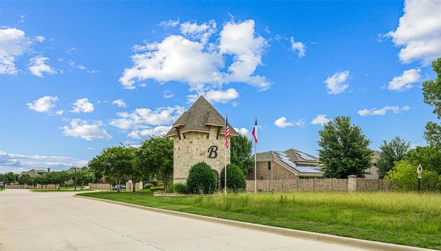 1374 Sandhurst Drive, Roanoke, TX 76262