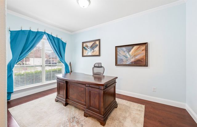 1374 Sandhurst Drive, Roanoke, TX 76262