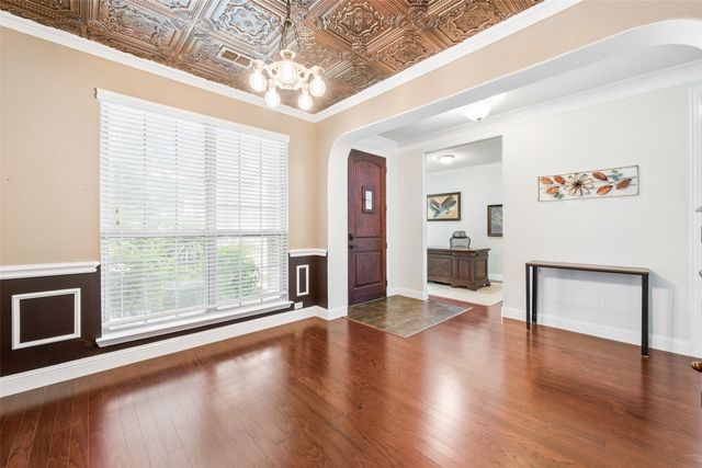 1374 Sandhurst Drive, Roanoke, TX 76262
