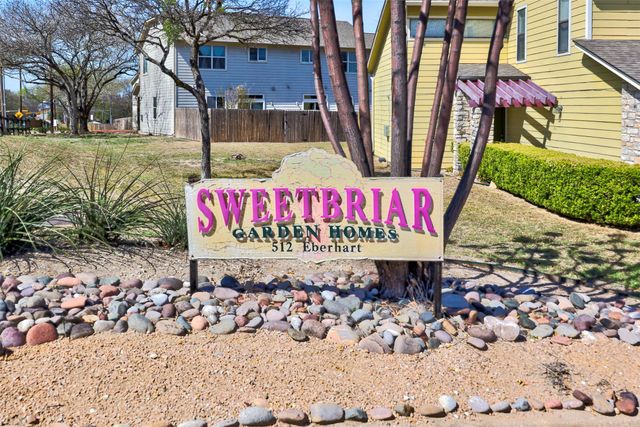 512 Eberhart LN 1403, Austin, TX 78745