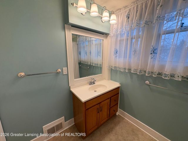 644 Jenne Street, Grand Ledge, MI 48837