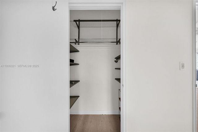 4730 Pine Tree Dr 14, Miami Beach, FL 33140