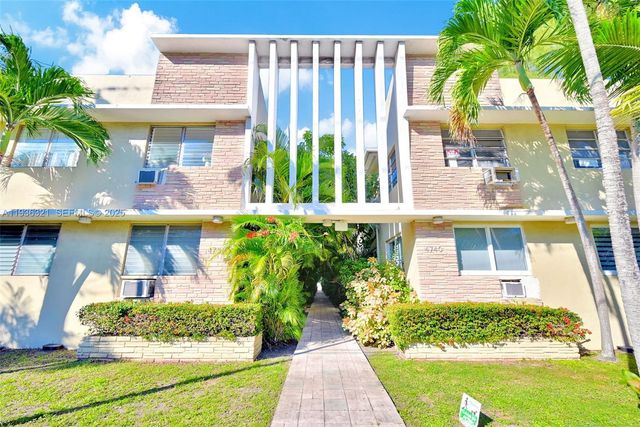 4730 Pine Tree Dr 14, Miami Beach, FL 33140