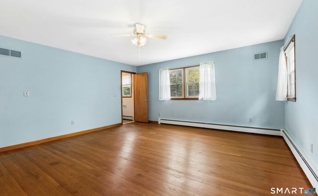 2010 North Street, Fairfield, CT 06824