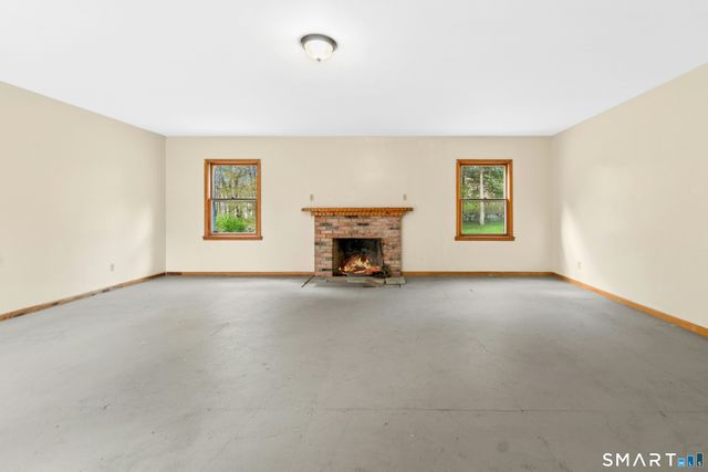 2010 North Street, Fairfield, CT 06824