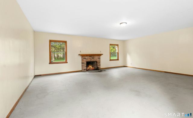 2010 North Street, Fairfield, CT 06824