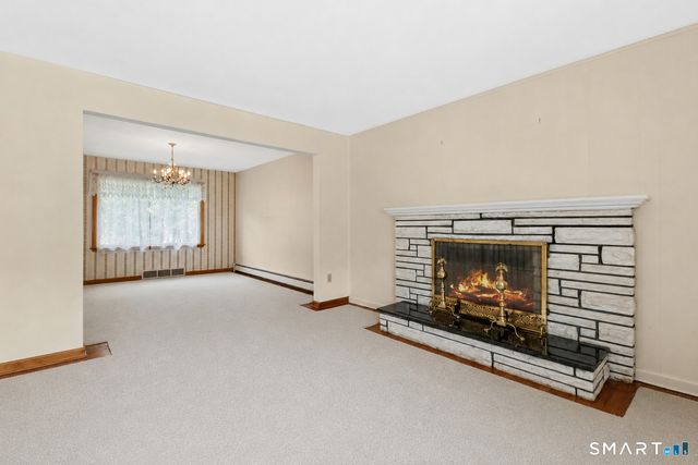 2010 North Street, Fairfield, CT 06824