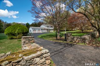 2010 North Street, Fairfield, CT 06824