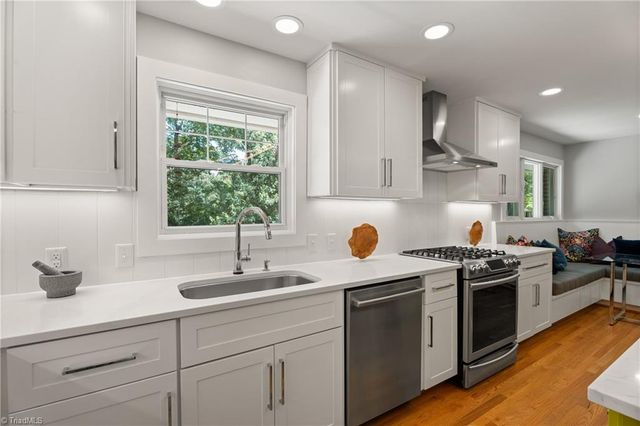 701 Longbow Road, Winston-salem, NC 27104