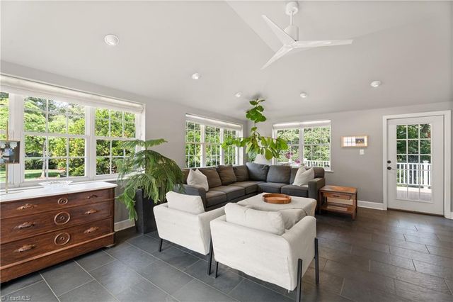 701 Longbow Road, Winston-salem, NC 27104