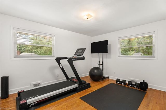 701 Longbow Road, Winston-salem, NC 27104