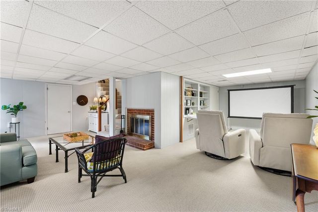 701 Longbow Road, Winston-salem, NC 27104