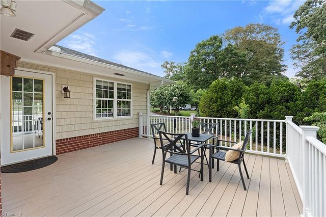 701 Longbow Road, Winston-salem, NC 27104