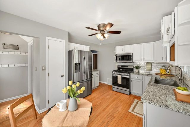 2531 N 80th STREET, Wauwatosa, WI 53213