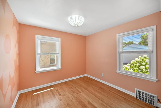 2531 N 80th STREET, Wauwatosa, WI 53213
