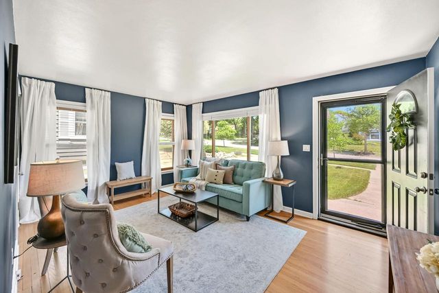 2531 N 80th STREET, Wauwatosa, WI 53213