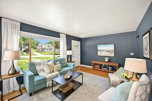 2531 N 80th STREET, Wauwatosa, WI 53213