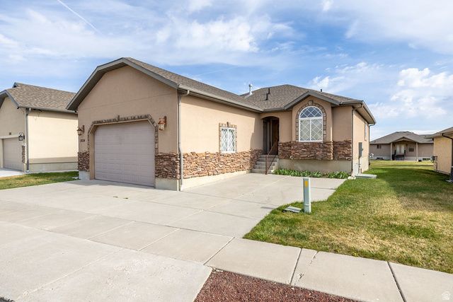 2034 S COTTAGE LN, Garden City, UT 84028