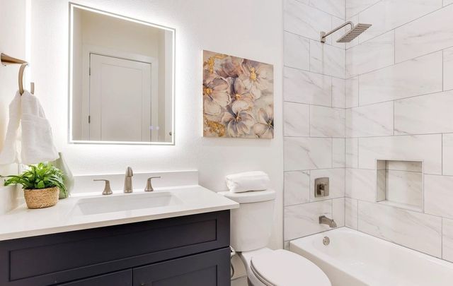 1902 N Carroll Avenue 102, Dallas, TX 75204