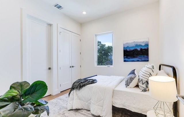 1902 N Carroll Avenue 102, Dallas, TX 75204